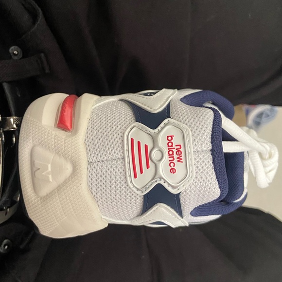 New balances men 5 1/2 - Picture 2 of 3